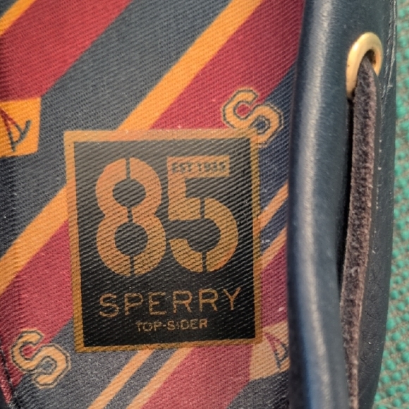 Sperry Blue Boat Shoes Classic Nautical Style - Picture 3 of 7